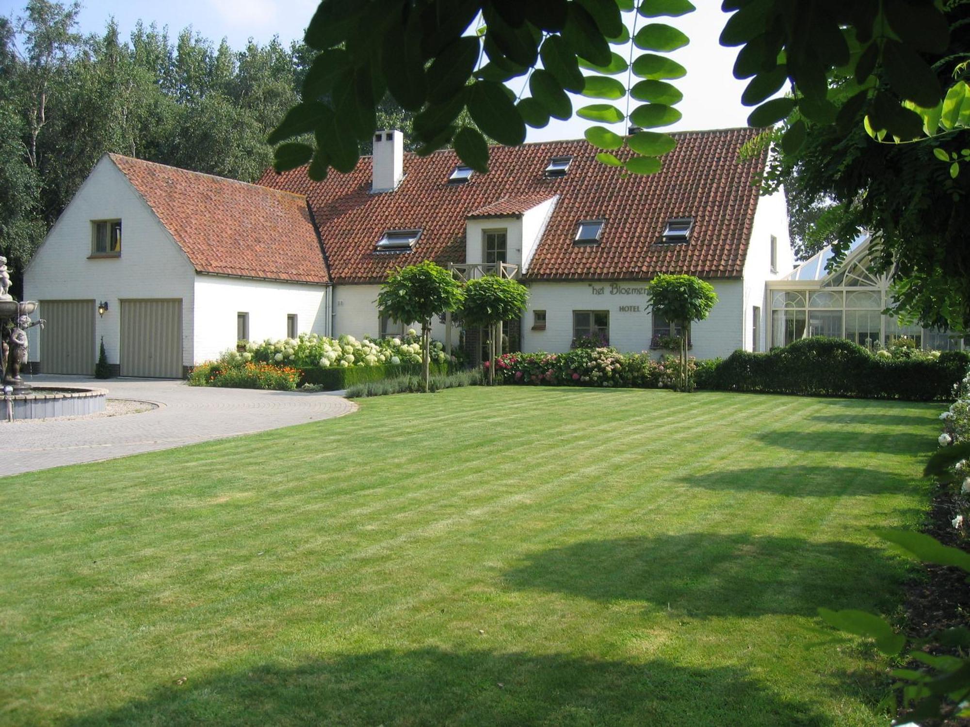 Boutique Hotel Het Bloemenhof Bruges Exterior photo